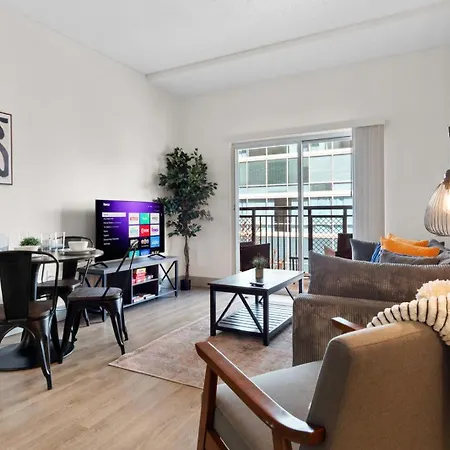 The Panther - Luxury 3br - Free Parking - Views - Stadium - Gym Apartment
