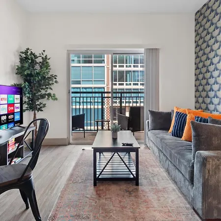 The Panther - Luxury 3br - Free Parking - Views - Stadium - Gym Apartment *