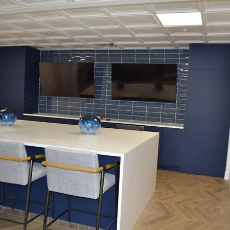 The Panther - Luxury 3br - Free Parking - Views - Stadium - Gym