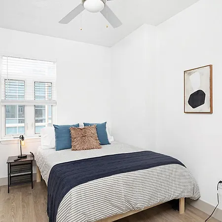 The Hornet - Cozy And Spacious 3br - Free Parking - Views - 2 Mins To Stadium