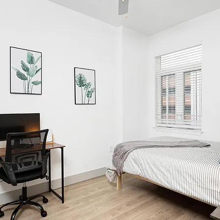The Hornet - Cozy And Spacious 3br - Free Parking - Views - 2 Mins To Stadium