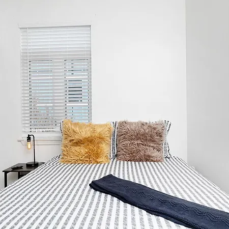 The Panther - Luxury 3br - Free Parking - Views - Stadium - Gym Apartment