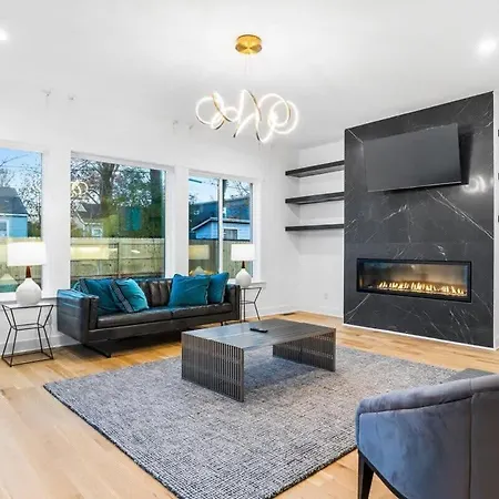 Charlotte's Modern Luxe - Your Stylish Haven Charlotte