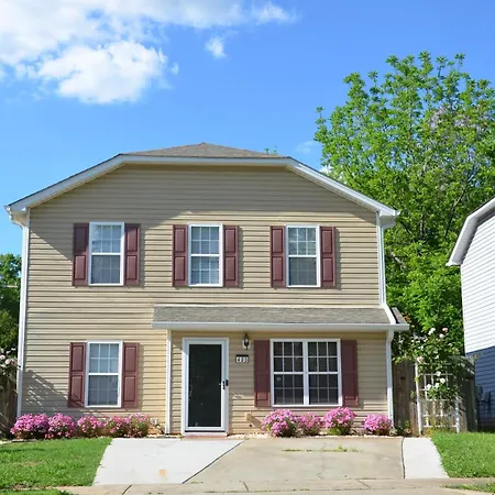 Downtown Gem With Fenced Yard, Bbq Grill And Firepit *