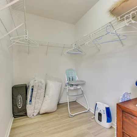 Downtown Gem With Fenced Yard, Bbq Grill And Firepit Holiday home *