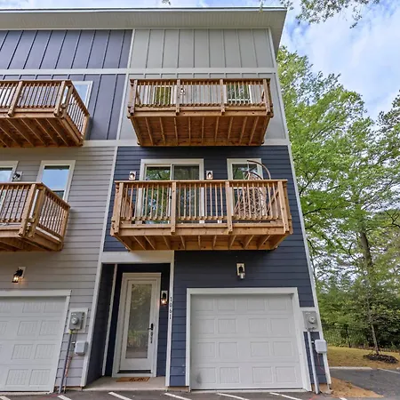 Private Haven In Charlotte, 5mins Uptown, Fast Wi-fi *