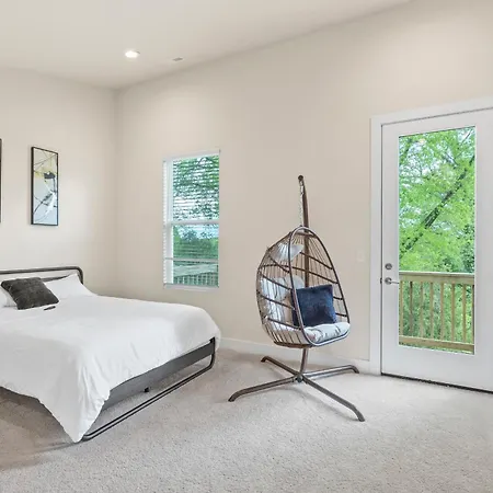 Private Haven In Charlotte, 5mins Uptown, Fast Wi-fi Charlotte
