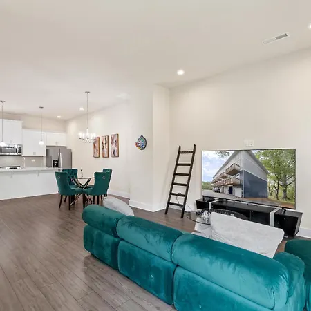Private Haven In Charlotte, 5mins Uptown, Fast Wi-fi