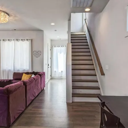 Pooltable-15 Mins To Uptown & Dt-king Bed! * Charlotte