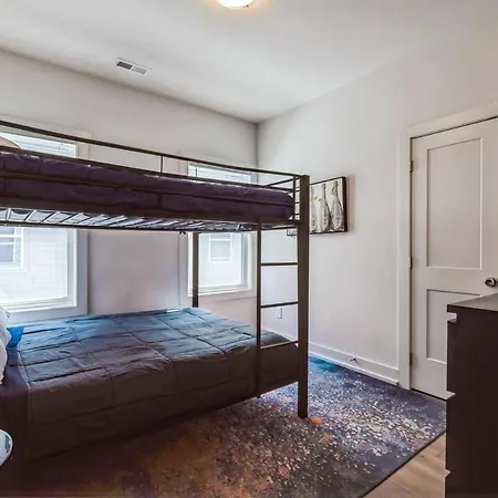 Pooltable-15 Mins To Uptown & Dt-king Bed! Charlotte