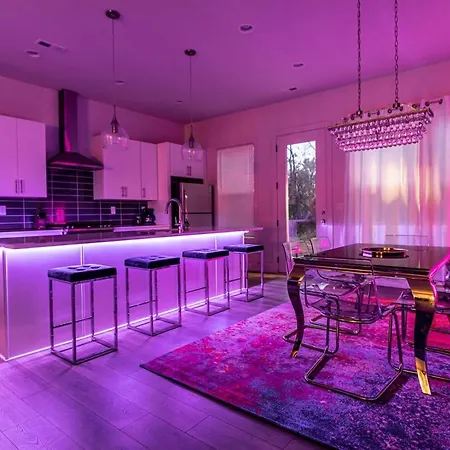Pooltable-15 Mins To Uptown & Dt-king Bed! Charlotte