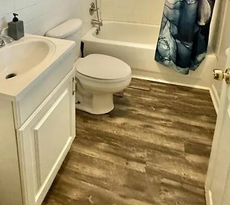 The Noda Nest Cozy Duplex Holiday home Charlotte