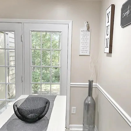 Tranquil Oasis In The Clouds Apartment