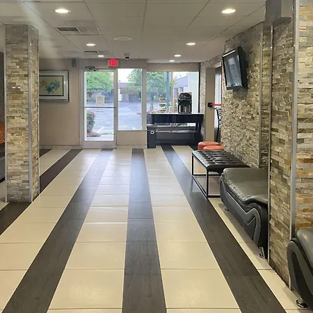 6 Charlotte, Nc - Airport South Charlotte