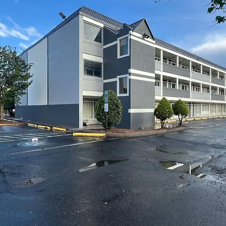6 Charlotte, Nc - Airport South Hotel