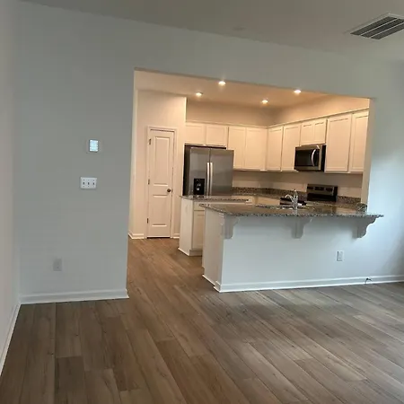 Holiday home Modern 3 Bedroom Home And Family-Friendly Charlotte