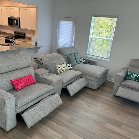 Holiday home Modern 3 Bedroom Home And Family-Friendly Charlotte