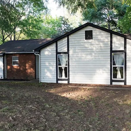 Holiday home Mins To Hospital Carowinds, Stadium, Amp Ballantyne Charlotte