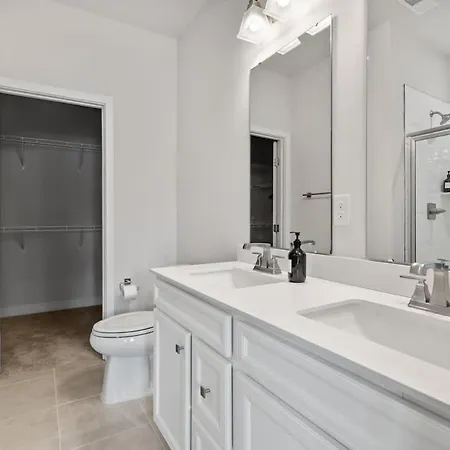 Holiday home Luxurious King 3br Townhouse In Uptown Charlotte!
