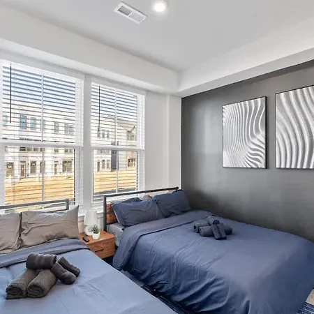 Luxurious King 3br Townhouse In Uptown Charlotte! * Charlotte