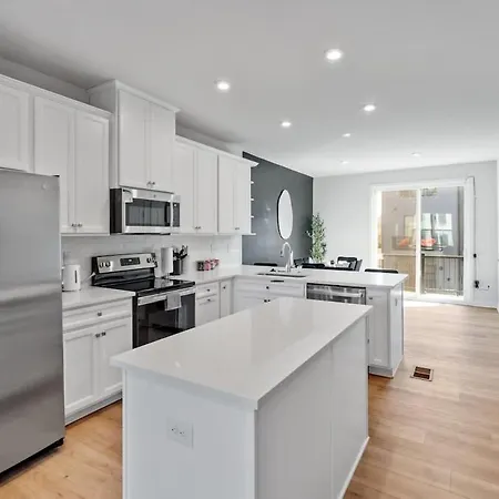 Holiday home Luxurious King 3br Townhouse In Uptown Charlotte! Charlotte