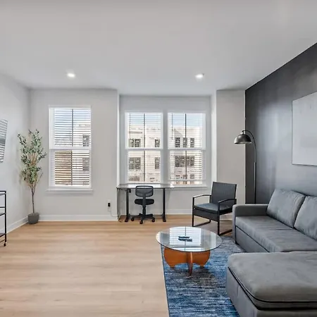 Holiday home Luxurious King 3br Townhouse In Uptown Charlotte! *