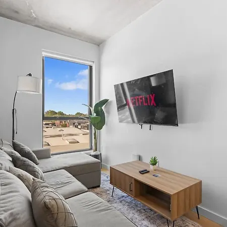 Luxurious King 2br In South End Charlotte! *