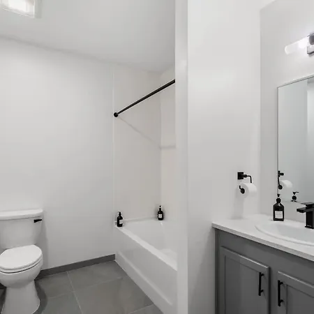 Luxurious King 2br In South End Charlotte! Apartment Charlotte