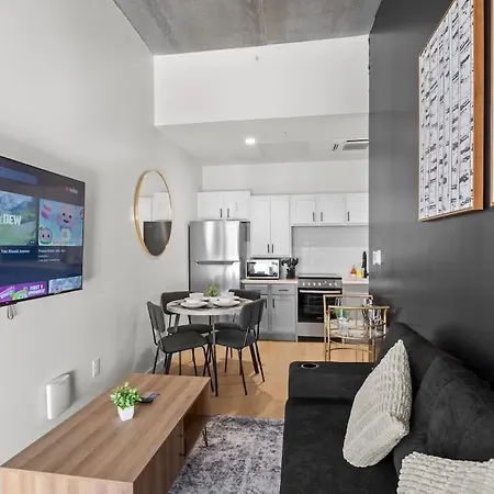 Luxurious King 2br In South End Charlotte!