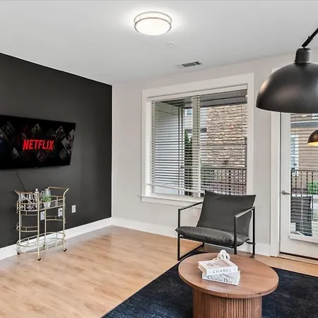 Luxurious King 3br In Waverly Charlotte! * Charlotte