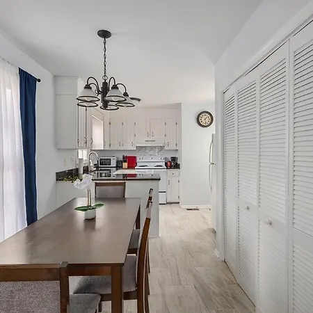 New! Special Rate For First Bookings! 2 Bedroom Holiday home