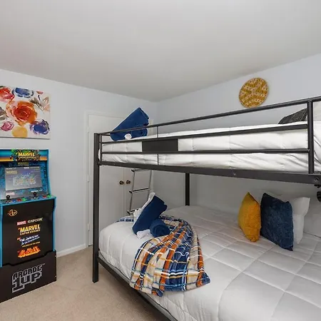New! Special Rate For First Bookings! 2 Bedroom Charlotte