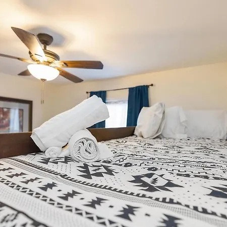 New! Special Intro Rate! Walkable, Fenced-in Yard