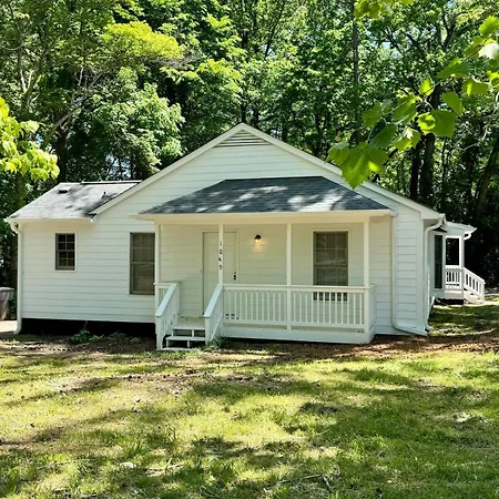 New! Special Rate For First Bookings! 2 Bedroom
