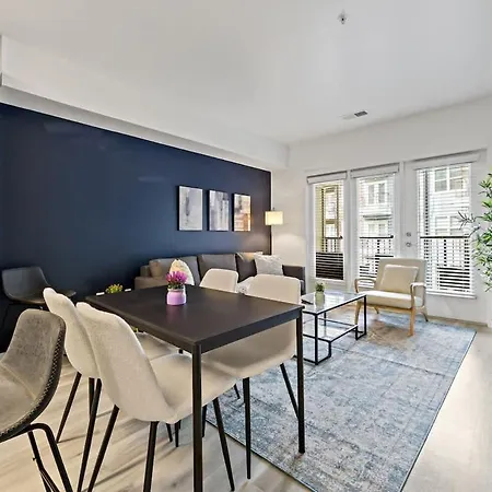 Unique 1bd - 5 Min Dt, Gym, Parking, W-d - Sleeps 6 Apartment