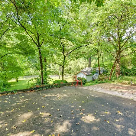 4 Mi To Downtown Charlotte Home With Yard *