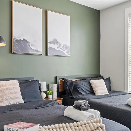 Luxurious King 2br In Waverly Charlotte!