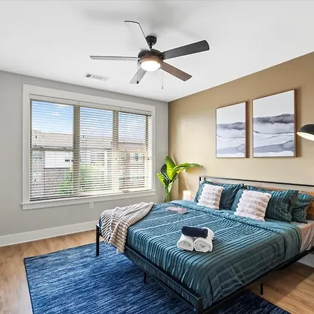 Luxurious King 3br In Waverly Charlotte! Apartment *