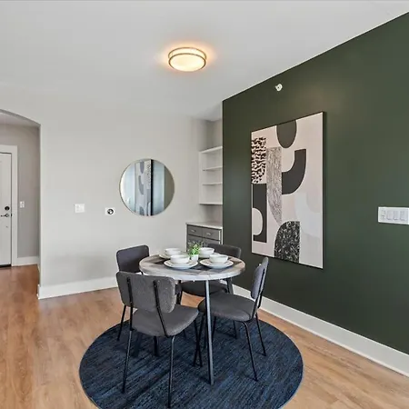 Luxurious King 3br In Waverly Charlotte!