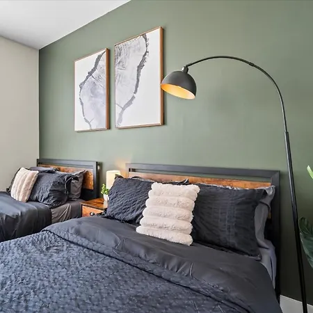 Luxurious King 3br In Waverly Charlotte! Apartment