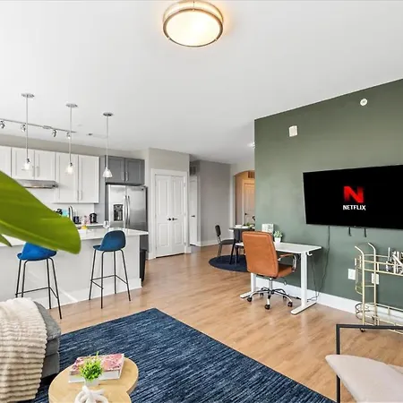 Apartment Luxurious King 3br In Waverly Charlotte!