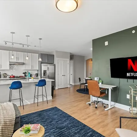 Luxurious King 3br In Waverly Charlotte! *