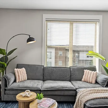Luxurious King 3br In Waverly Charlotte! Apartment