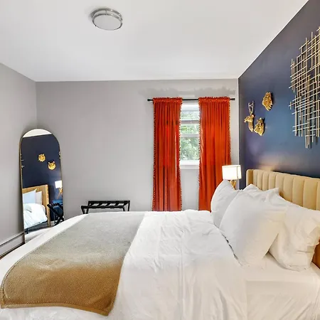 Movie & Arcade Games & Foosball - Cozy 4bd *