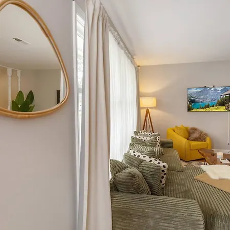 Movie & Arcade Games & Foosball - Cozy 4bd