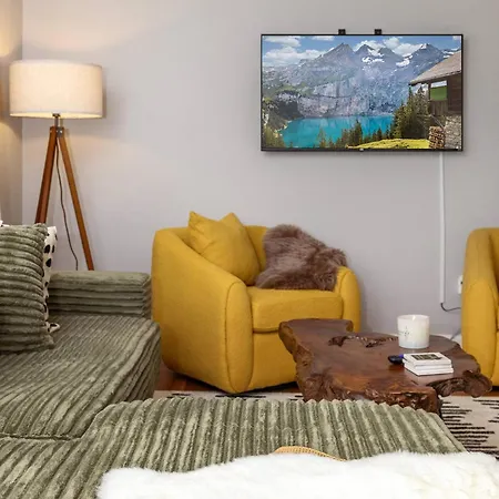 Movie & Arcade Games & Foosball - Cozy 4bd
