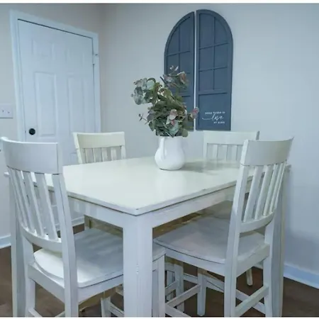 The Gem In The Crown Holiday home