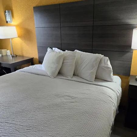Days By Wyndham Northlake