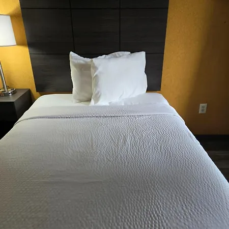 Days By Wyndham Northlake Motel 2*