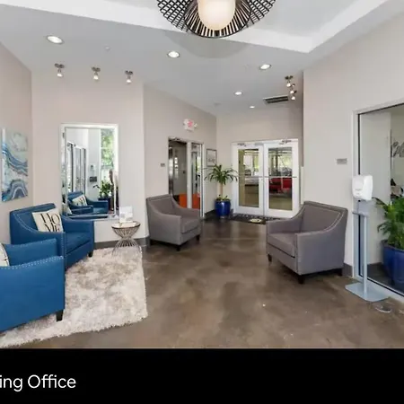 Uptown Modern 2br * Charlotte